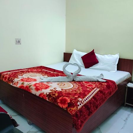 Jpm Guest House Varanasi Exterior foto