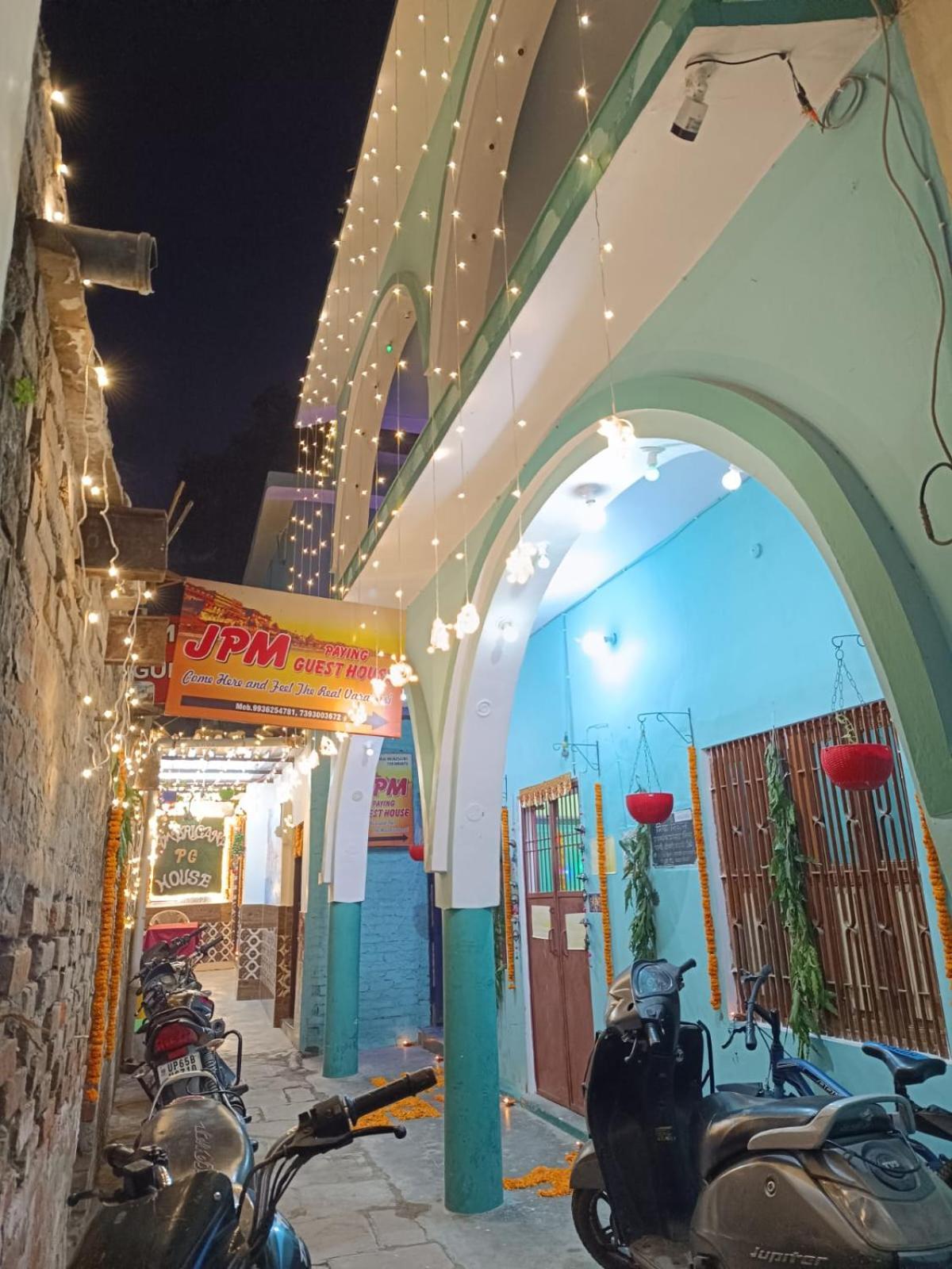 Jpm Guest House Varanasi Exterior foto