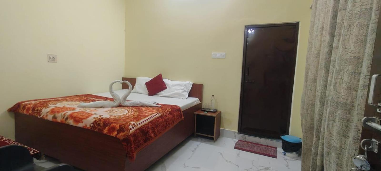 Jpm Guest House Varanasi Exterior foto