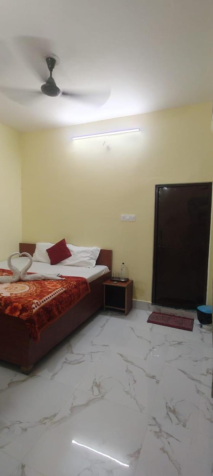 Jpm Guest House Varanasi Exterior foto